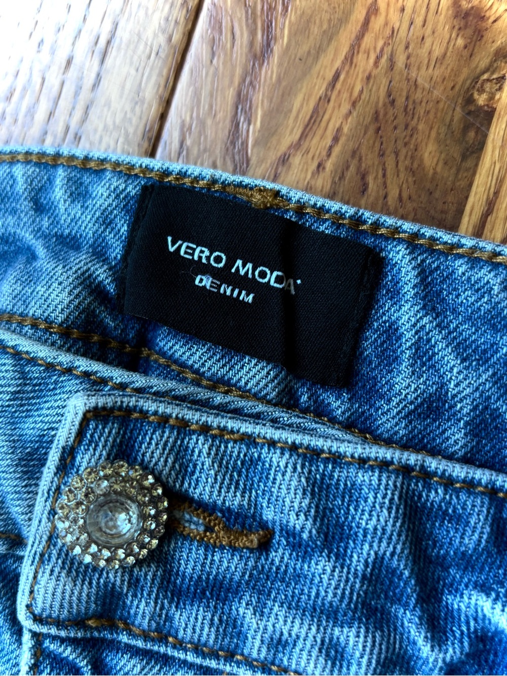 Vero Moda Light Blue Wide Leg Cropped Jeans